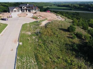 4403 Grande Bluffs Ct, Manhattan, KS 66503