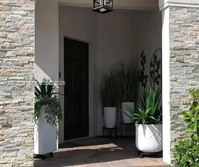 10162 SW 228th Ter #Townhouse 10162 — Photo 4
