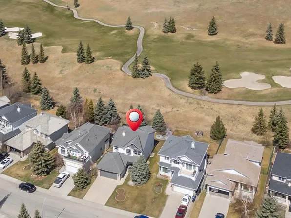 18 S Gleneagles Vw, Cochrane, AB T4C 1N9