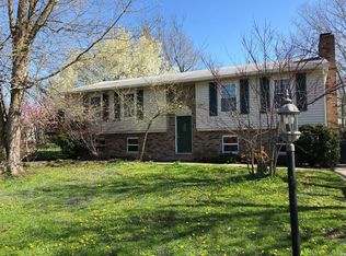 6434 Contreras Rd, Oxford, OH 45056