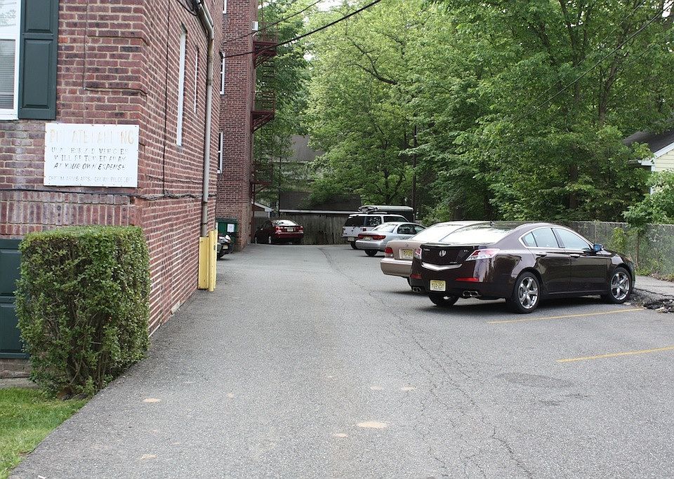 2nd image of 49 S Passaic Ave APT 39
