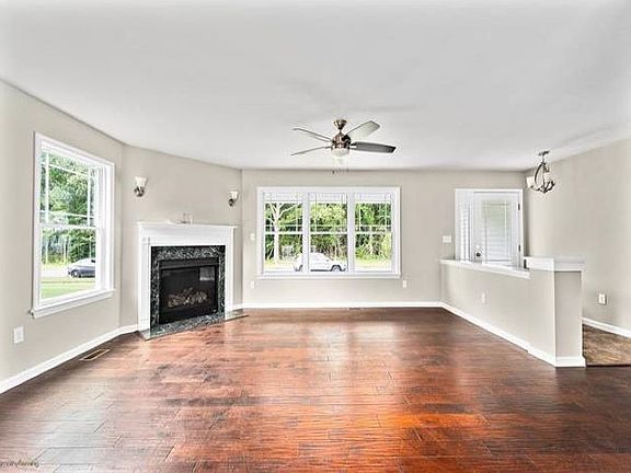 5th image of 26 Canterbury Way #9-1121-S