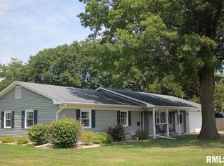 601 NE 6th St, Aledo, IL 61231