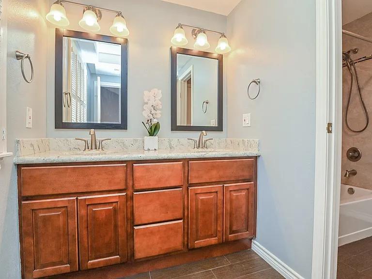 7447 Cambridge St #77 — Photo 22