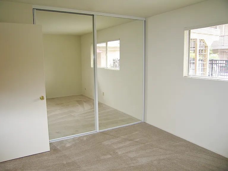 Coronado Apartments — Photo 22