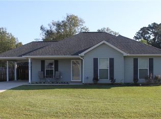 20092 Pecan Trace Dr, Ponchatoula, LA 70454