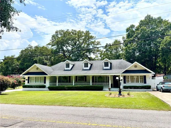 927 Cleveland Rd, Saraland, AL 36571