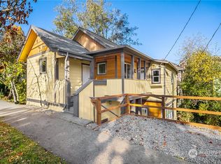 2808 SW Genesee St, Seattle, WA 98126