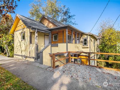2808 SW Genesee Street, Seattle, WA, 98126