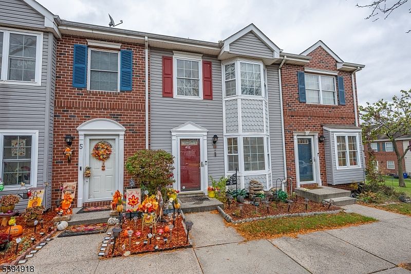 1st image of 3 Martha Ct