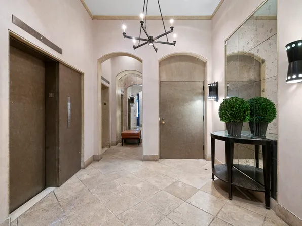 7 East 20th Street image 12 of 13