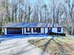 1900 Mornington Ln, Snellville, GA 30078