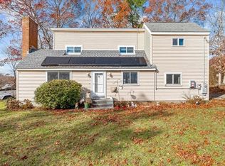 17 E Public St, Assonet, MA 02702