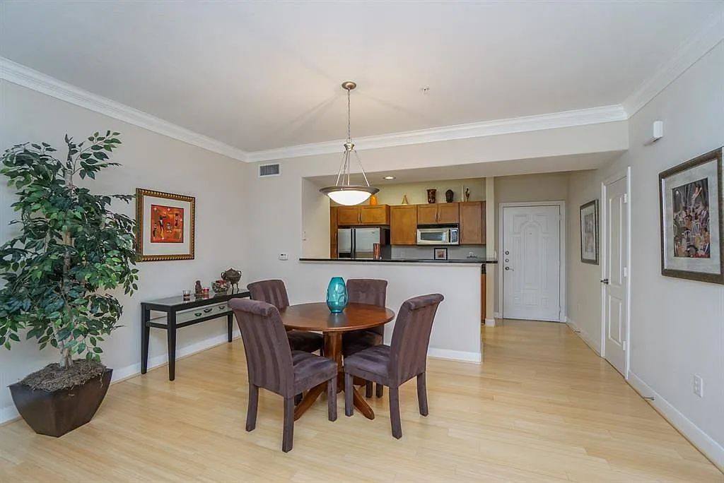 1 bed, 1.0 bath, 793 sqft, $2,200 — Photo 4
