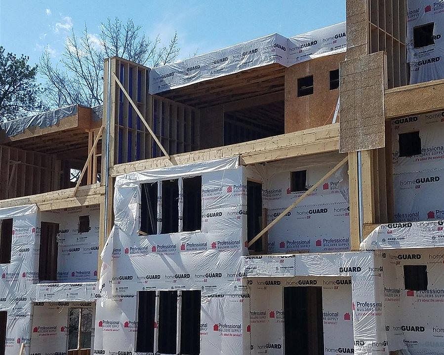 1st image of 116 Hunter St