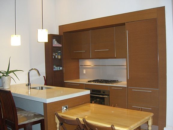5th image of 360 Furman St APT 420