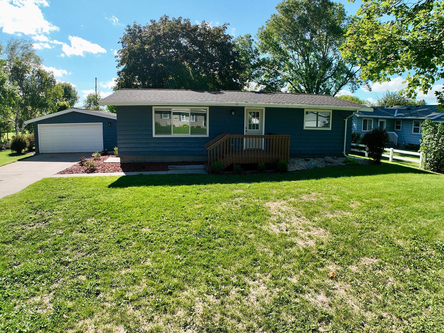 1904 8th St SW, Willmar, MN 56201 MLS 6416989 Zillow