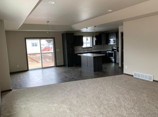 3828 31st St S, Moorhead, MN