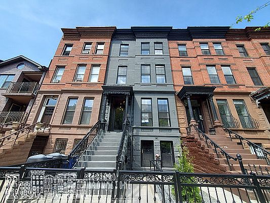 1st image of 141 Herkimer St #1