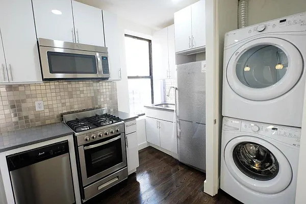 Rented by Ledvech Group | media 22