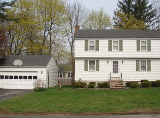 16 Brookfield Rd, Andover, MA 01810