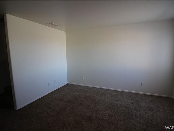 4th image of 2461 Armour Ave