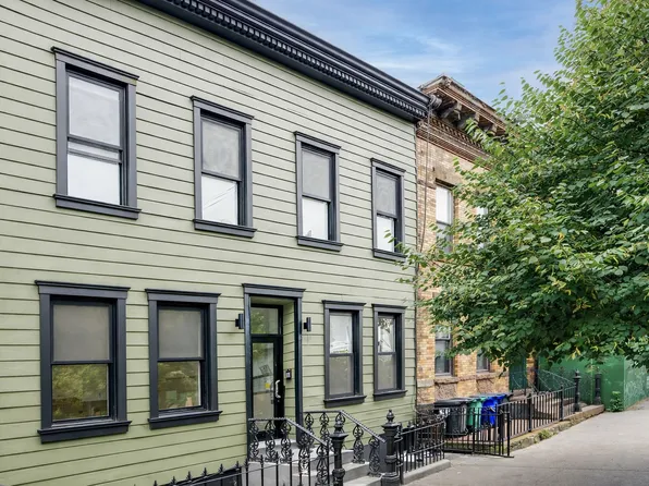 139 Kingsland Avenue image 1 of 6