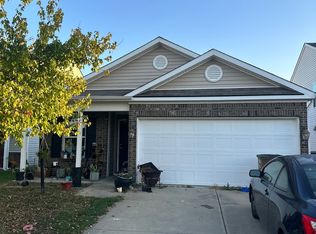 2457 Middle View Dr, Columbus, IN 47201