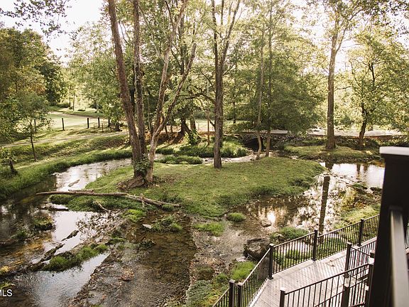 4th image of 21405 Parks Mill Rd