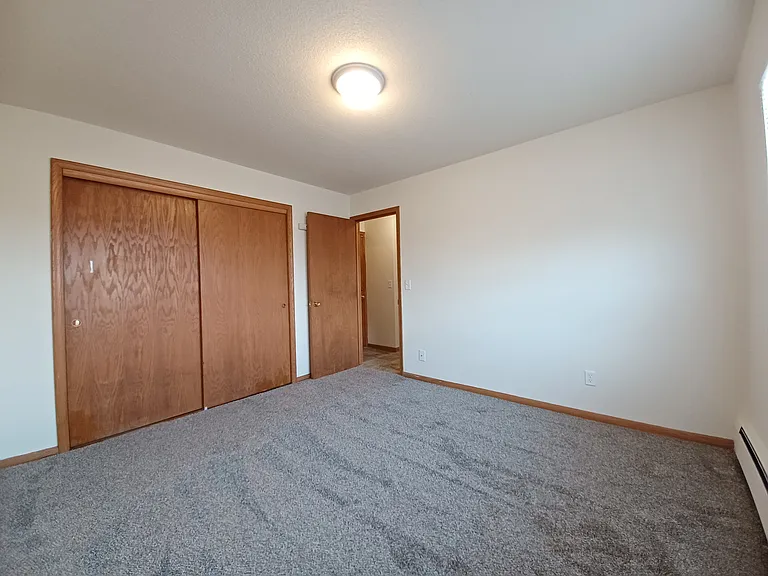 4707 University Ave NE — Photo 42