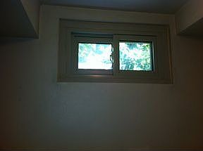 3rd image of 990 E 1800 N