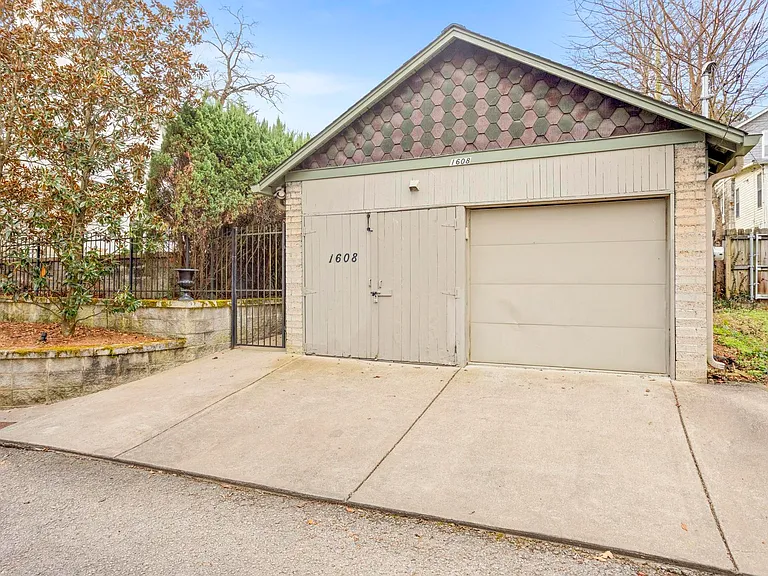 1606 Cedar Ln #B — Photo 28