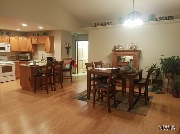 2nd image of 1528 Autumn Olive Ln