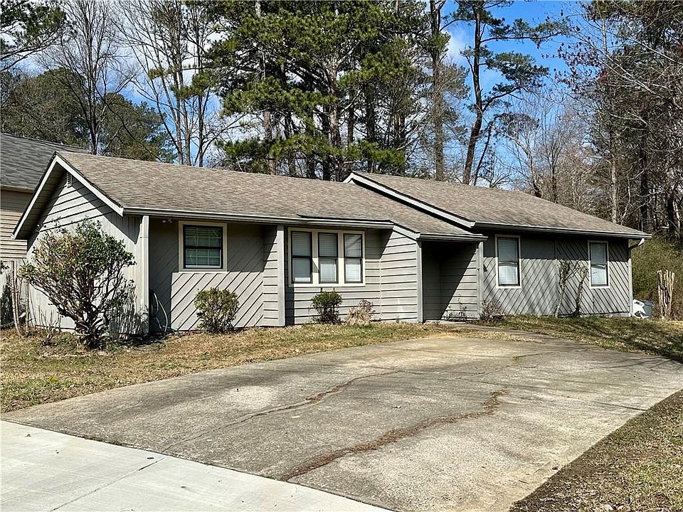 1st image of 4668 Emerald Willow Dr