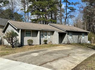 4668 Emerald Willow Dr, Acworth, GA 30101