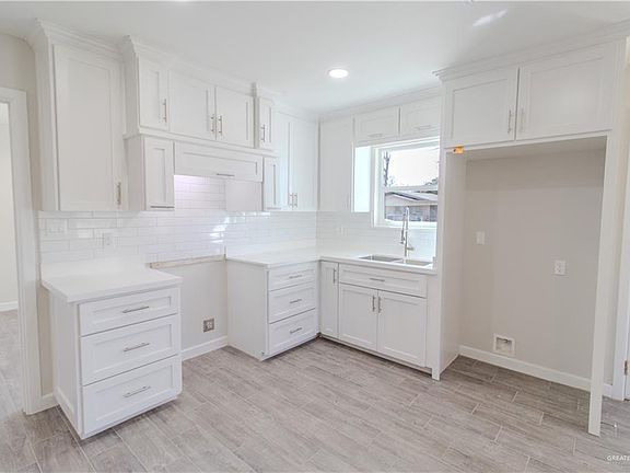 5th image of 408 N 29th Ave