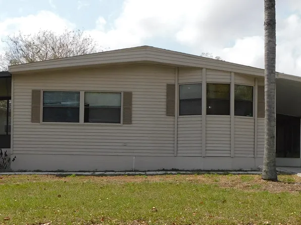 1526 Garrison Dr, Lakeland, FL 33810