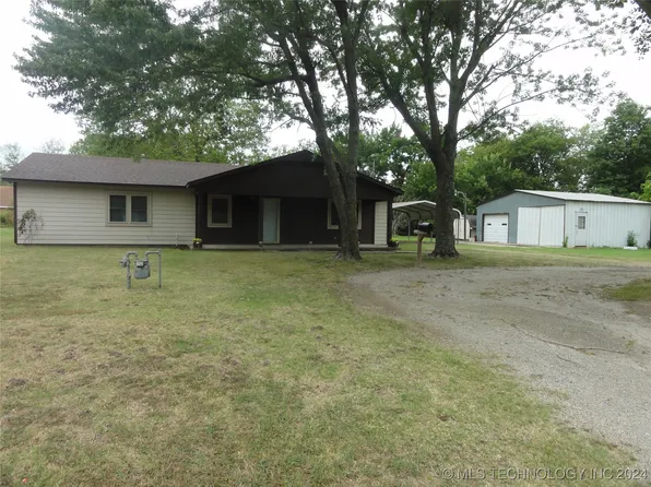344 S Willow St, Nowata, OK 74048
