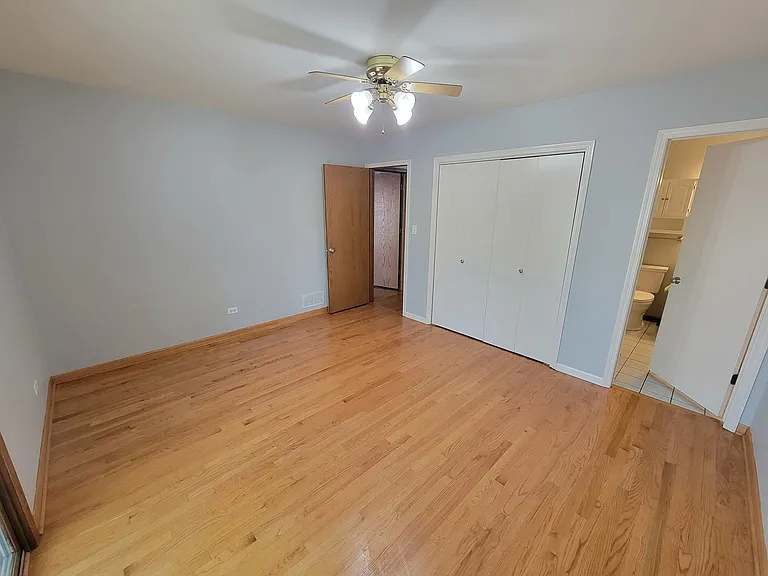 7411 N Claremont Ave #2W — Photo 8