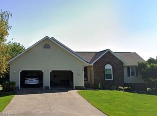 1654 California Ave, Louisville, OH 44641