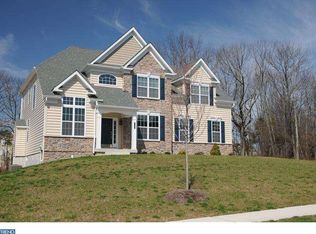 329 Meadow Ln, Telford, PA 18969