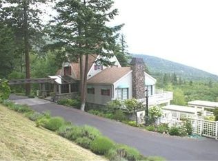 926 Windemar Dr, Ashland, OR 97520