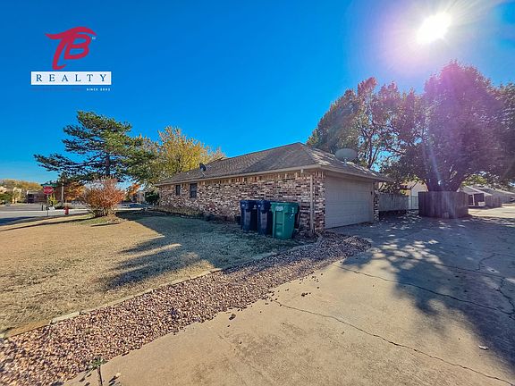 5th image of 6811 Lyrewood Ln