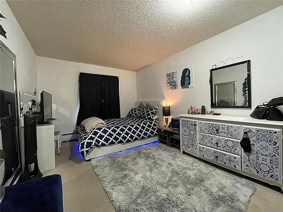 5th image of 813 11th Ave S