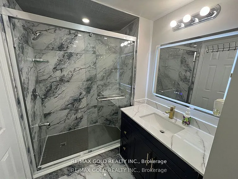 38 Carmel Cres #BASEMENT — Photo 12