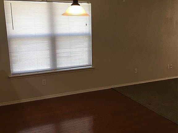 5th image of 436 Emerald Creek Dr