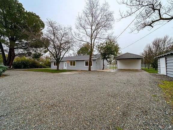 3rd image of 19443 Alta Vista Dr