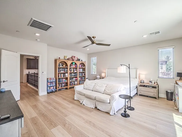 2815 Shining Sun Way — Photo 12