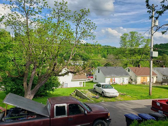3rd image of 818 1st Ave #818