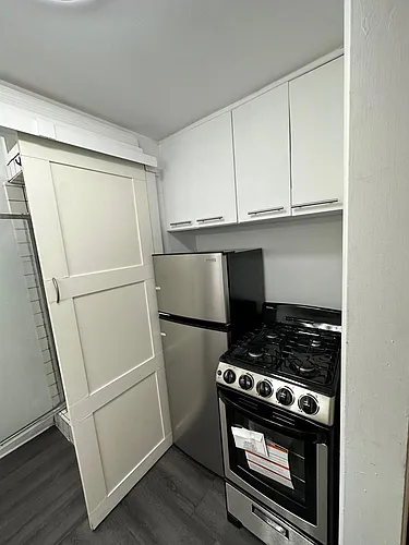 11915 Goshen Ave #4 Photo 1